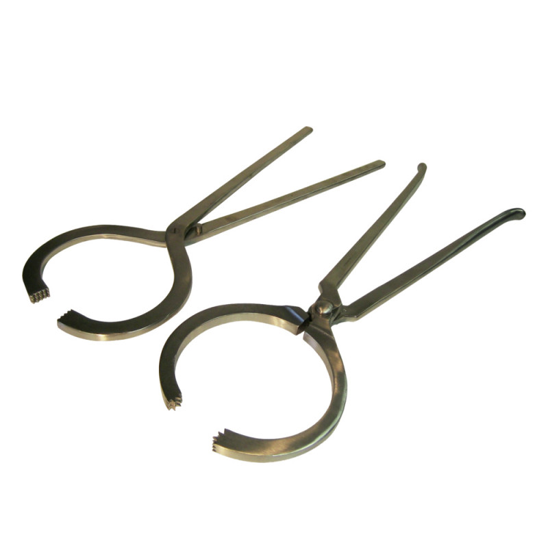 ZANGEN ZUM UNTERSUCHEN DER FÜSSE